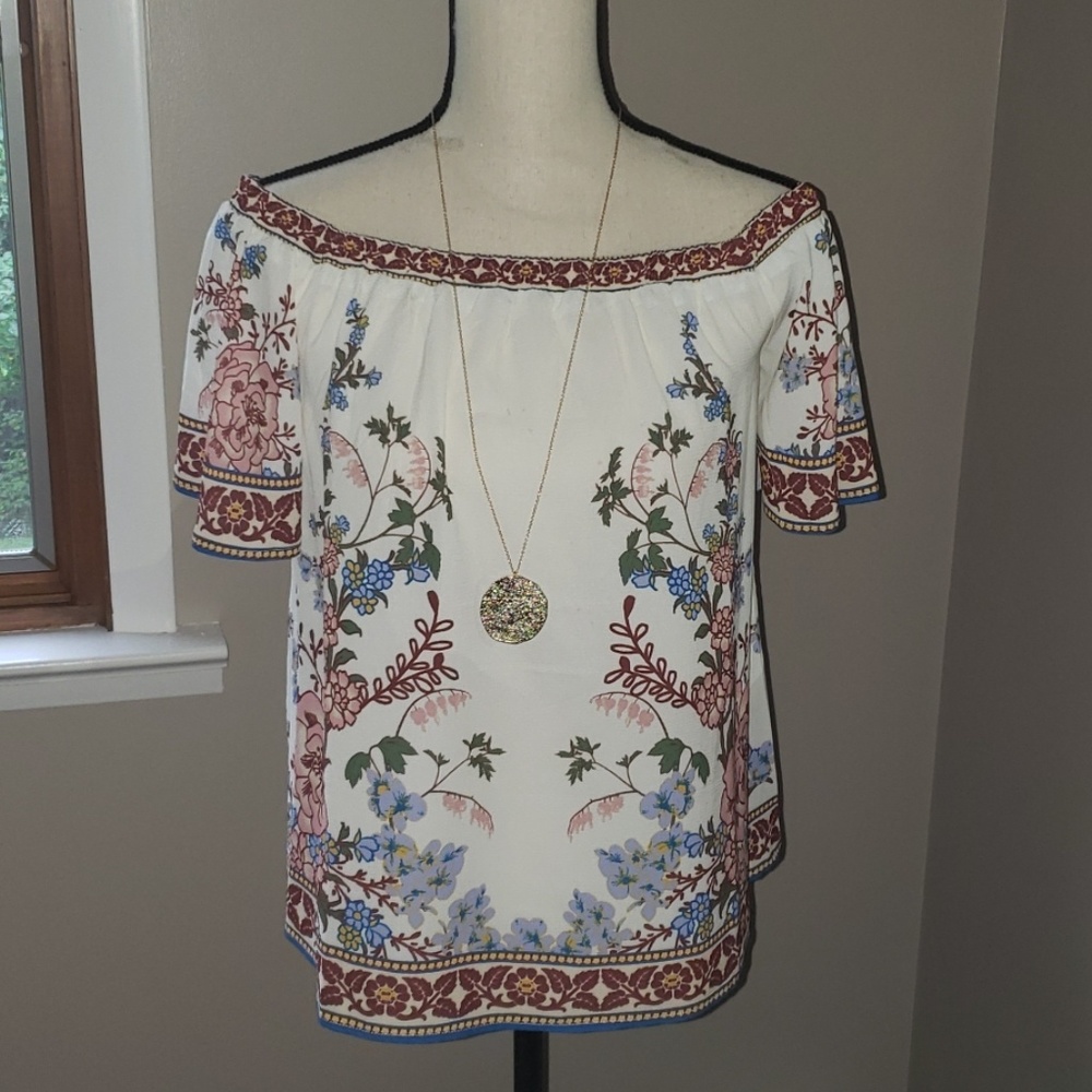 Beautiful off the shoulder top